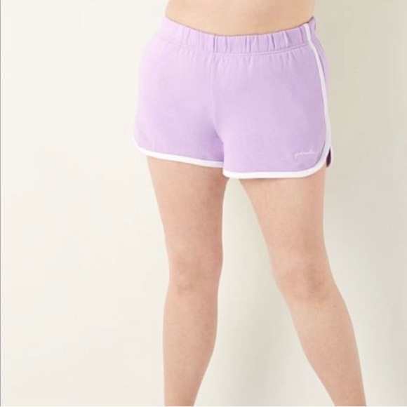 Victoria’s Secret PINK Lilac Purple 2.5” Curved Hem Sweat Shorts Script Logo XS - Picture 3 of 12